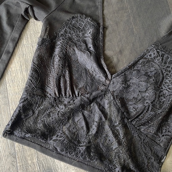 Mesh lace crop top Charlotte ruse extra small xS - Picture 2 of 3
